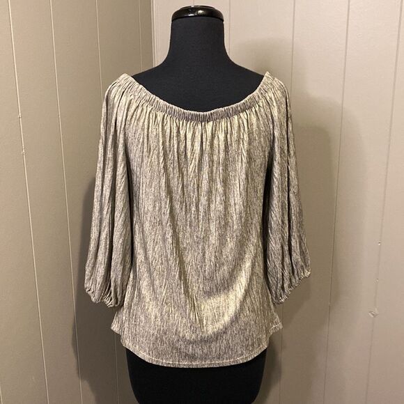 White House Black Market Extra Small Metallic Off-The-Shoulder Top Elastic - Picture 8 of 10
